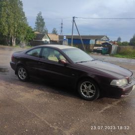  Volvo C70 2002 , 320000 , 