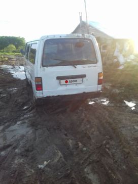    Nissan Caravan 1990 , 120000 , 