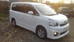    Toyota Voxy 2010 , 850000 , 