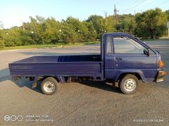 Бортовой грузовик Toyota Town Ace Truck 1990 года, 350000 рублей, Уссурийск