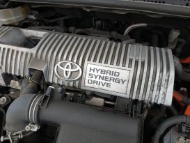    Toyota Prius Alpha 2011 , 309000 , 