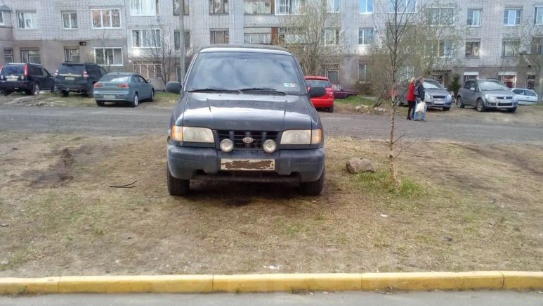SUV   Kia Sportage 2000 , 150000 , 