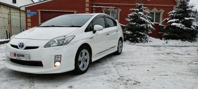 Лифтбек Toyota Prius 2011 года, 1180000 рублей, Омск