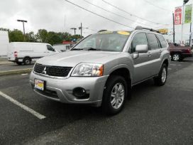 SUV   Mitsubishi Endeavor 2011 , 900000 , 