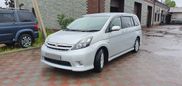    Toyota Isis 2010 , 615000 , 