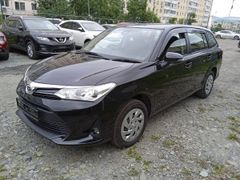 Универсал Toyota Corolla Fielder 2018 года, 1350000 рублей, Якутск