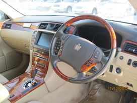  Toyota Crown 2004 , 650000 , 