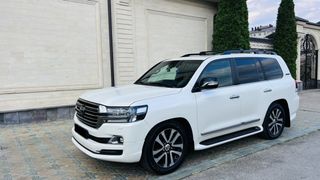 SUV или внедорожник Toyota Land Cruiser 2018 года, 7850000 рублей, Краснодар