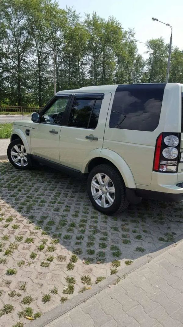 SUV   Land Rover Discovery 2014 , 2590000 ,  