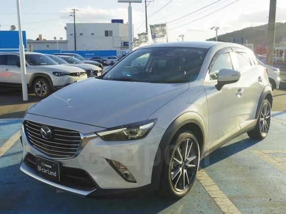 SUV   Mazda CX-3 2017 , 900000 , 