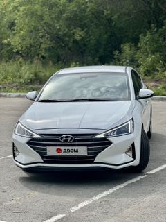 Седан Hyundai Avante 2019 года, 1850000 рублей, Барнаул