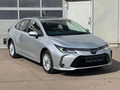 Седан Toyota Corolla 2022 года, 2800000 рублей, Москва