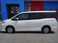    Toyota Noah 2015 , 1250000 , 