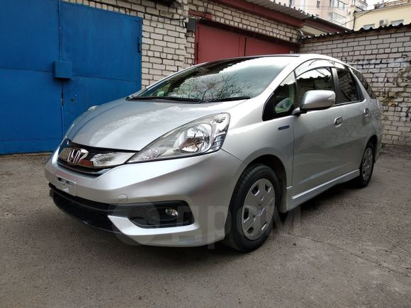  Honda Fit Shuttle 2015 , 695000 , 