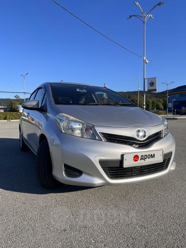  Toyota Vitz 2012 , 450000 , 