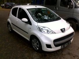  Peugeot 107 2011 , 450000 , 