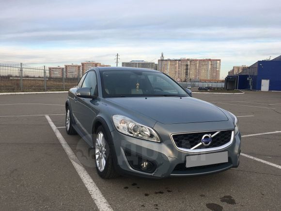  3  Volvo C30 2010 , 450000 , 