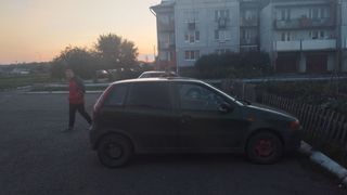 Хэтчбек Fiat Punto 1998 года, 50000 рублей, Азово