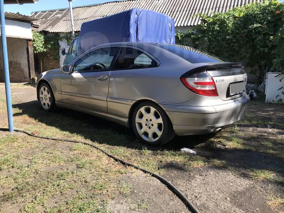  Mercedes-Benz C-Class 2004 , 320000 , 