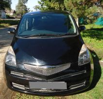  Toyota Ractis 2007 , 300000 , 