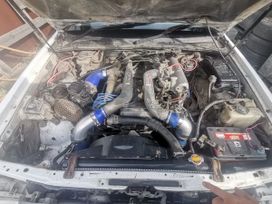  Toyota Crown 1990 , 180000 , -