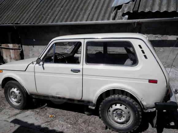 SUV    4x4 2121  1982 , 30000 , 