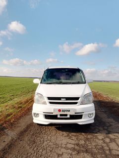 Минивэн или однообъемник Toyota Touring Hiace 2002 года, 1000000 рублей, Алексеевка
