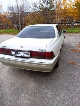  Toyota Crown 1998 , 300000 , 