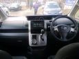    Toyota Voxy 2010 , 685000 , 