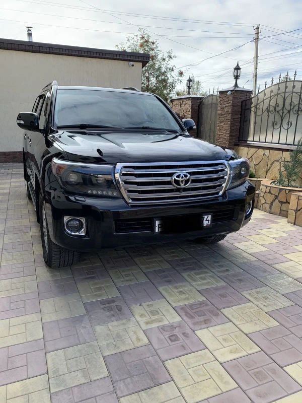 SUV   Toyota Land Cruiser 2012 , 2800000 , 