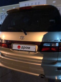 Минивэн или однообъемник Toyota Estima 2001 года, 750000 рублей, Омск