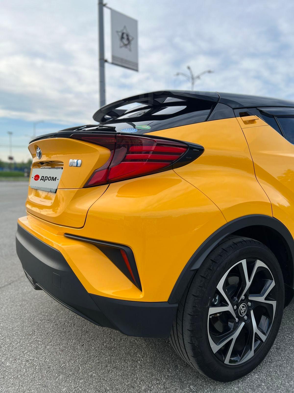 Тойота С-ХР 2020 во Владивостоке, Yellow C-HR 1.8 Hybrid 2020 ...