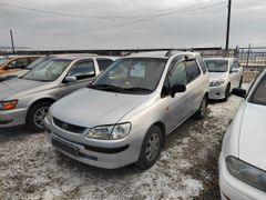 Минивэн или однообъемник Toyota Corolla Spacio 2000 года, 495000 рублей, Чита
