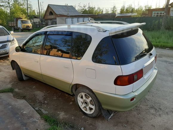    Toyota Ipsum 1998 , 380000 , 