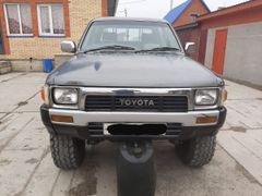 Пикап Toyota Hilux 1993 года, 970000 рублей, Здвинск