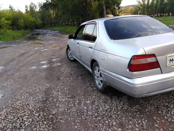  Nissan Bluebird 1998 , 135000 , 