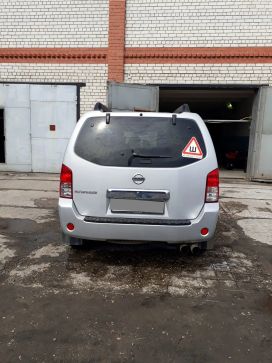 SUV   Nissan Pathfinder 2006 , 700000 , 