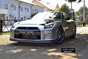  Nissan GT-R 2011 , 3300000 , 