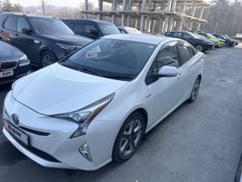 Лифтбек Toyota Prius 2015 года, 1700000 рублей, Владивосток