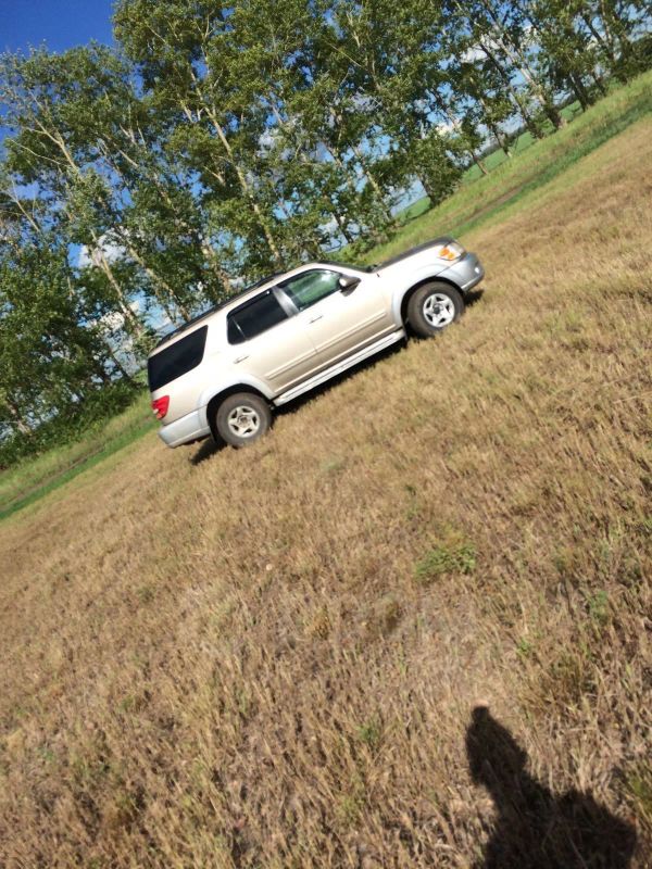 SUV   Toyota Sequoia 2001 , 800000 , 