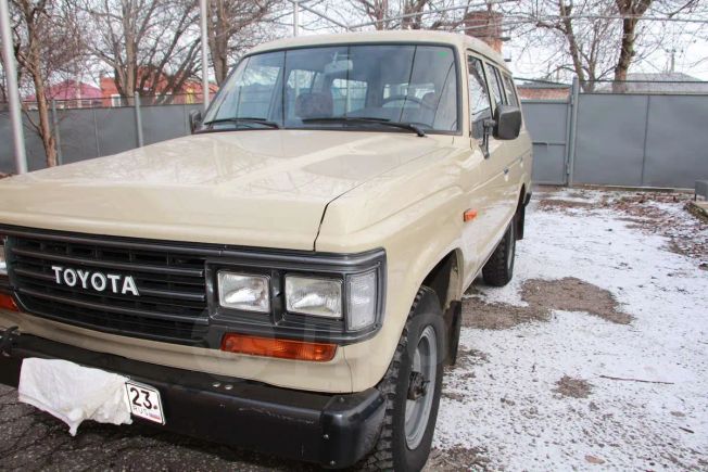 SUV   Toyota Land Cruiser 1989 , 600000 , 