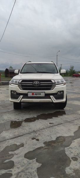 SUV или внедорожник Toyota Land Cruiser 2019 года, 8750000 рублей, Уссурийск