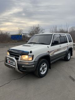 SUV или внедорожник Isuzu Bighorn 1998 года, 680000 рублей, Кемерово
