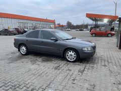 Седан Volvo S60 2003 года, 550000 рублей, Смоленск