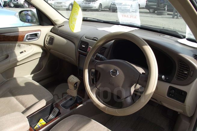  Nissan Bluebird Sylphy 2003 , 260000 , 