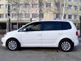    Volkswagen Touran 2012 , 630000 , 