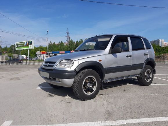 SUV   Chevrolet Niva 2003 , 175000 , 