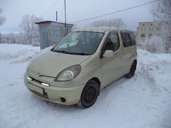    Toyota Funcargo 2000 , 220000 , 