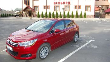 Citroen C4 2012 , 700000 ,  