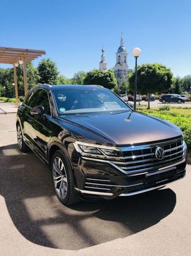 SUV   Volkswagen Touareg 2018 , 5250000 , 